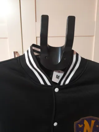 Chaqueta estilo universitario M