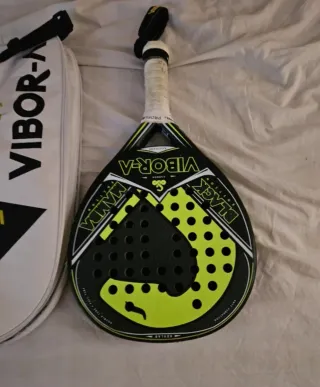 Pala de pádel Vibor-A Black Mamba