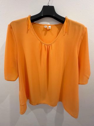 Blusa naranja Talla 48. Canda C& A