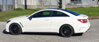 113-KIT CARROCERIA MERCEDES W207