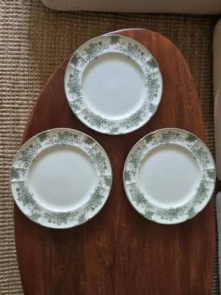 Set 4 Platos 3 planos 1 hondo Porcelana La Cartuja