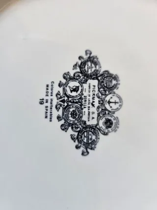 Set 4 Platos 3 planos 1 hondo Porcelana La Cartuja