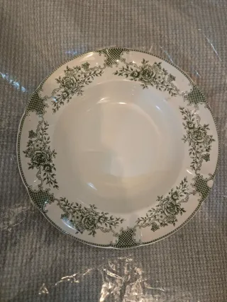 Set 4 Platos 3 planos 1 hondo Porcelana La Cartuja