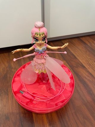 Hatchimals Muñeca Crystal Flyers Hada Voladora