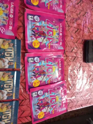 Sobres cromos LaLiga 2025-26