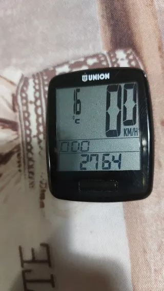 Conta-quilómetros Union 12TW Preto