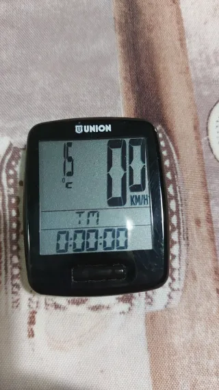 Conta-quilómetros Union 12TW Preto