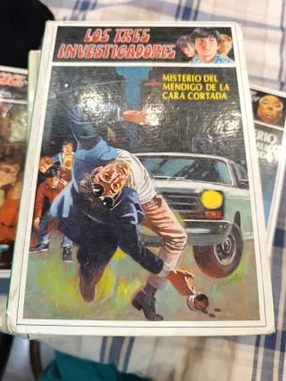 Varios LIBROS de Alfred Hitchcock. Lote 10€