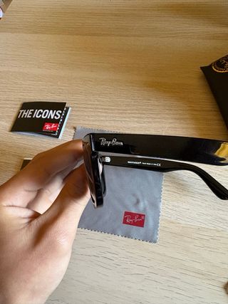 Gafas Ray-Ban nuevas con etiqueta y caja