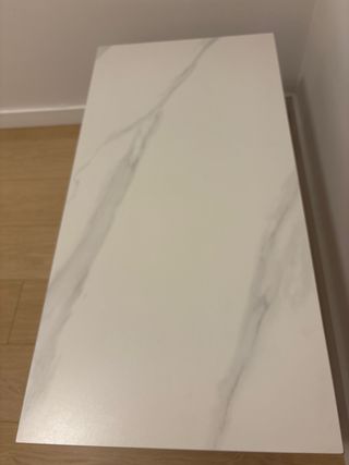 Mesa centro mármol y metal 1m