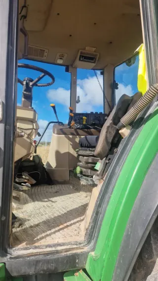 Tractor John Deere 6610