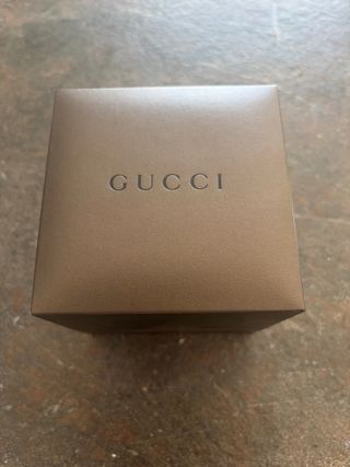 Reloj Gucci Mujer Plata y Negro Nuevo