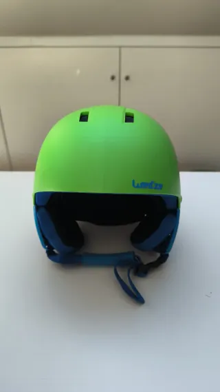 Pantaloncini, guanti, calzini, caschi e occhiali.