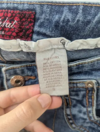 Pantalones Vaqueros hasta la rodilla