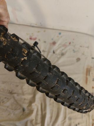 Rueda 26 delantera Alexrims DP20 Disc Con neumatic