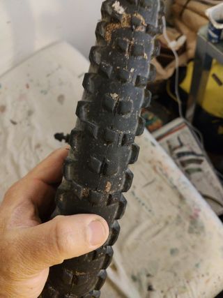 Rueda 26 delantera Alexrims DP20 Disc Con neumatic