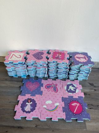 Puzzle suelo infantil con números y figuras