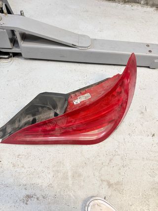 Piloto trasero Mercedes cla derecho