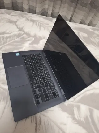 Portátil Asus Vivobook