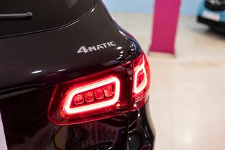 Mercedes-Benz GLC SUV techo