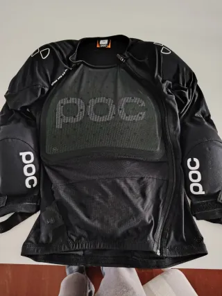 Peto de protección POC negro