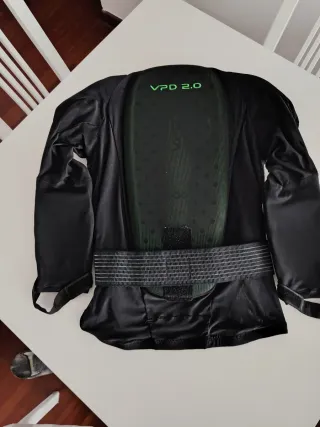 Peto de protección POC negro