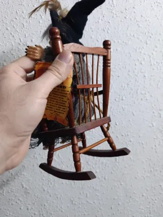 Muñeca Bruja Silla Vintage