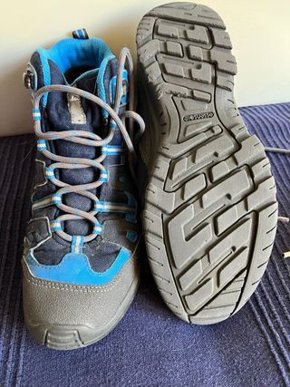 Botas montaña Decathlon Quechua T.38 Waterproof