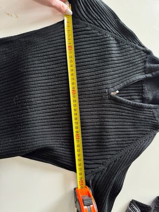 Maglione nero con zip