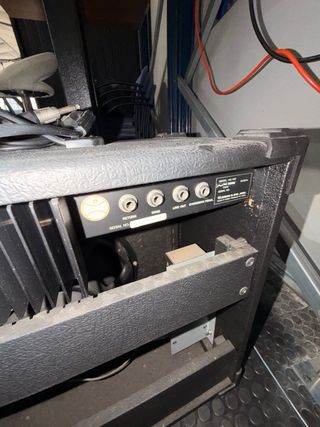 Amplificador Guitarra Carlsbro AB-100