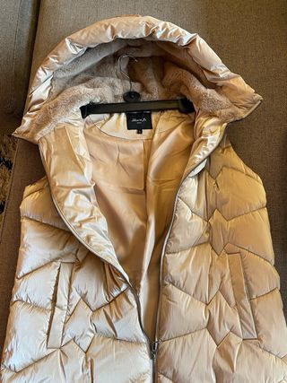 Chaleco largo acolchado beige