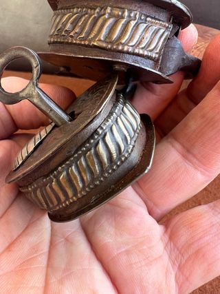 Coppia antichi Lucchetti a Cuore incisi + chiavi