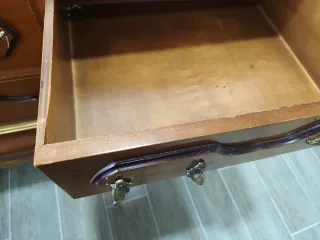 Cómoda vintage madera y dorado