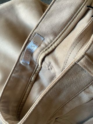 Pantalones Guess Marrón