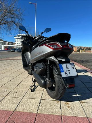 Kymco SuperDink 125cc Gris
