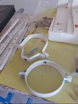 Pack Escuadras Pared y Accesorios Varios