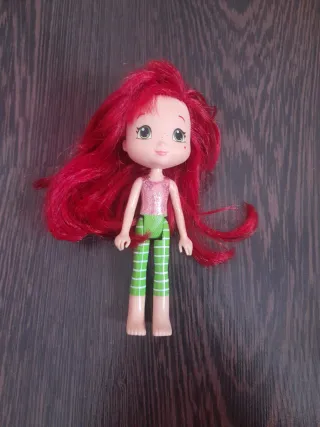 Muñeca Tarta de Fresa