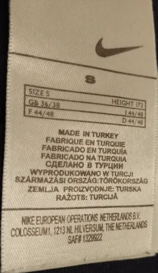 Camiseta Nike Negra Logo Swoosh Bordado Vintage