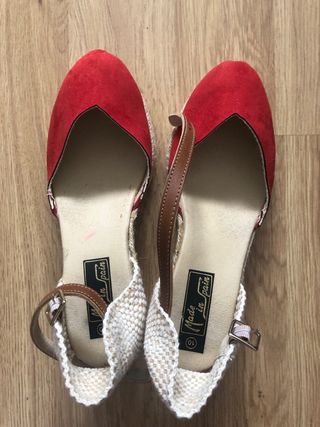 Sandalias de cuña rojas