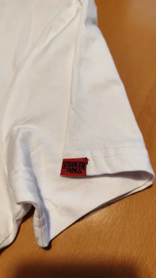 Tshirt Stranger Things taglia XL nuova