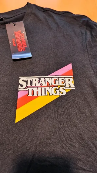 Tshirt Stranger Things taglia XL nuova