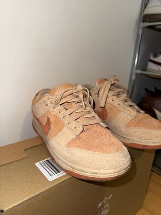 Zapatillas Nike Beige y Naranja