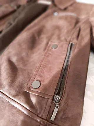 Cazadora cuero mujer Zara marrón