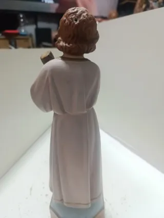 Niño Jesús con cruz