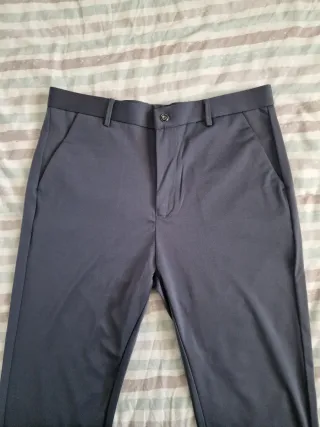 Pantalón de hombre totalmente nuevo