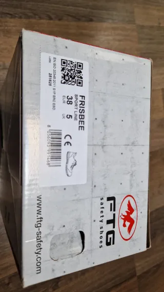 Zapatos de seguridad TFG negros y verdes