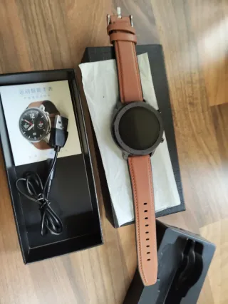 Smartwatch Negro y Marrón