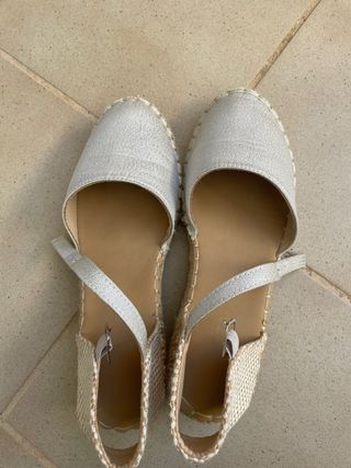 Espardenyots Fallera plata talla 38