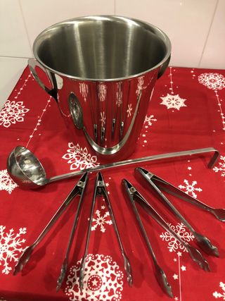 Cubitera de acero inoxidable con accesorios