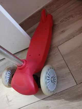 Patinete de 3 ruedas para niños